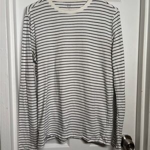 🍍3 for $25! Men’s GAP Striped Long Sleeve